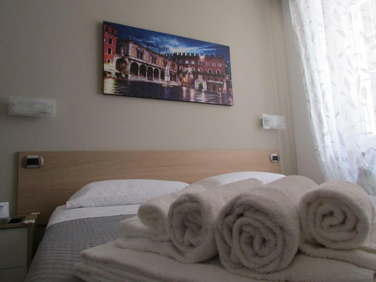 Affittacamere Verona In Экстерьер фото