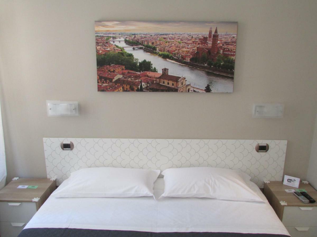 Affittacamere Verona In Экстерьер фото